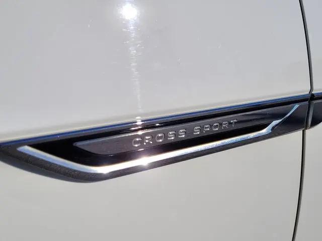 2022 Volkswagen Atlas Cross Sport 3.6L V6 SEL R-Line
