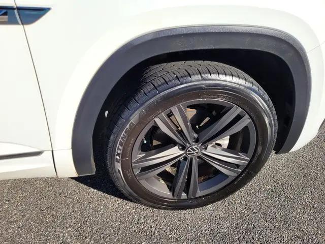 2022 Volkswagen Atlas Cross Sport 3.6L V6 SEL R-Line