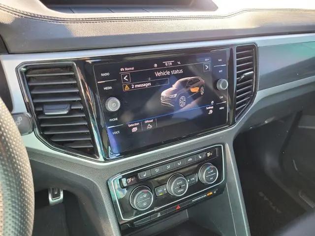 2022 Volkswagen Atlas Cross Sport 3.6L V6 SEL R-Line