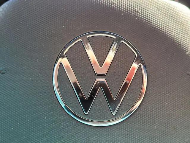 2022 Volkswagen Atlas Cross Sport 3.6L V6 SEL R-Line