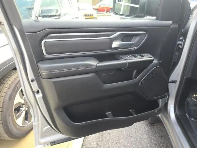 2025 Ram 1500 Big Horn Crew Cab 4x4 5'7" Box