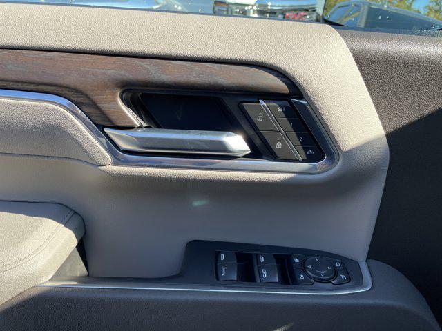 2026 GMC Sierra 1500 Crew Cab, Short Bed, SLT, 4WD
