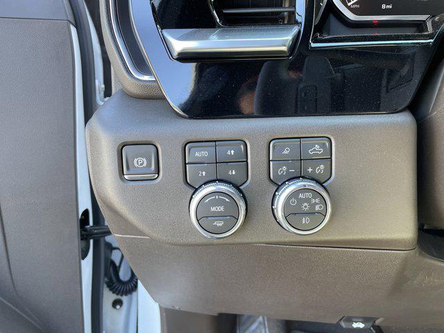 2026 GMC Sierra 1500 Crew Cab, Short Bed, SLT, 4WD