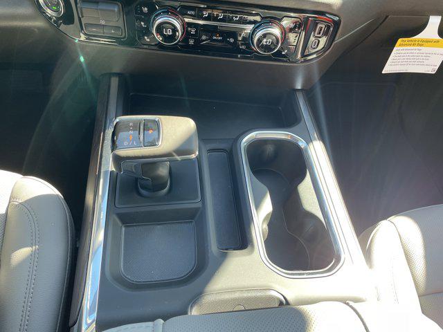 2026 GMC Sierra 1500 Crew Cab, Short Bed, SLT, 4WD
