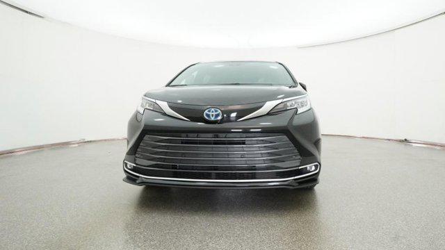 2025 Toyota Sienna Limited