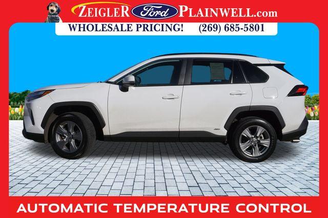 2022 Toyota RAV4 Hybrid XLE 2022 Toyota RAV4 Hybrid XLE
