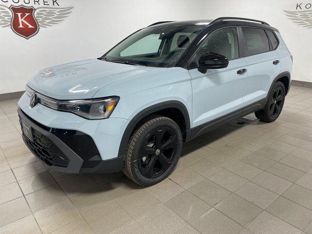 2026 Volkswagen Taos SE Black