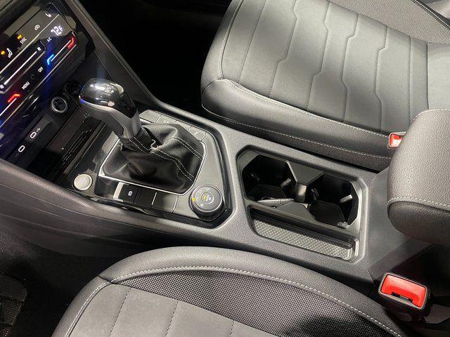 2026 Volkswagen Taos SE Black