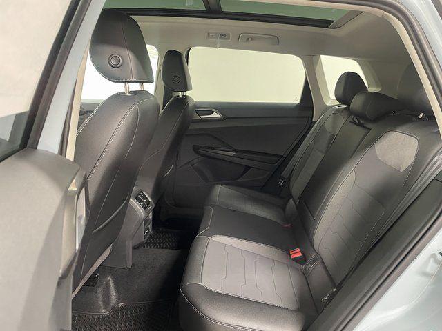 2026 Volkswagen Taos SE Black