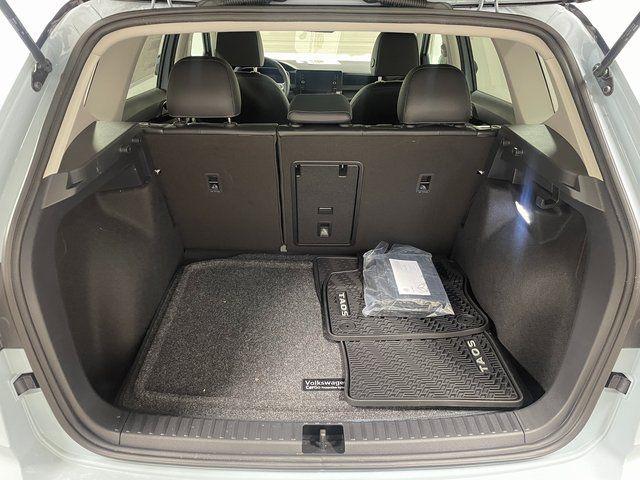 2026 Volkswagen Taos SE Black