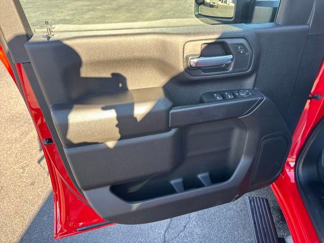 2026 GMC Sierra 2500HD Crew Cab, Standard Bed, Pro, 4WD