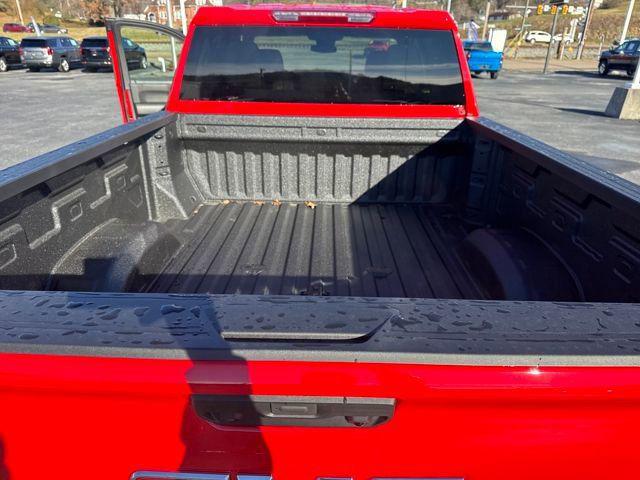 2026 GMC Sierra 2500HD Crew Cab, Standard Bed, Pro, 4WD