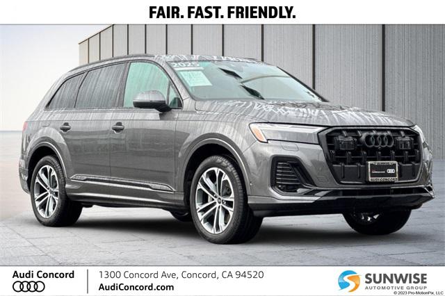 2025 Audi Q7 quattro Premium Plus 45 TFSI