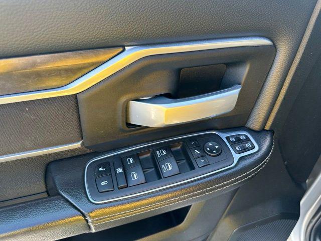 2024 Ram 3500 Big Horn Crew Cab 4x4 8' Box