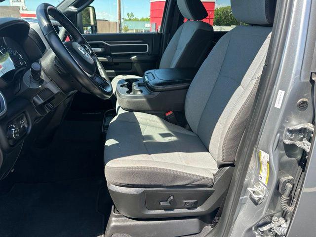 2024 Ram 3500 Big Horn Crew Cab 4x4 8' Box
