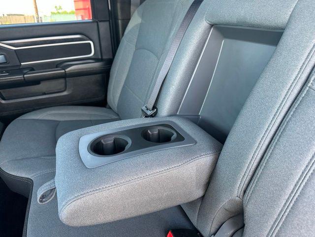 2024 Ram 3500 Big Horn Crew Cab 4x4 8' Box