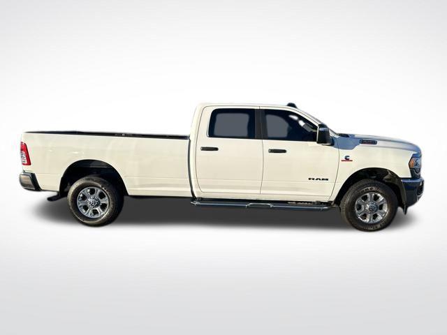 2024 Ram 3500 Big Horn Crew Cab 4x4 8' Box