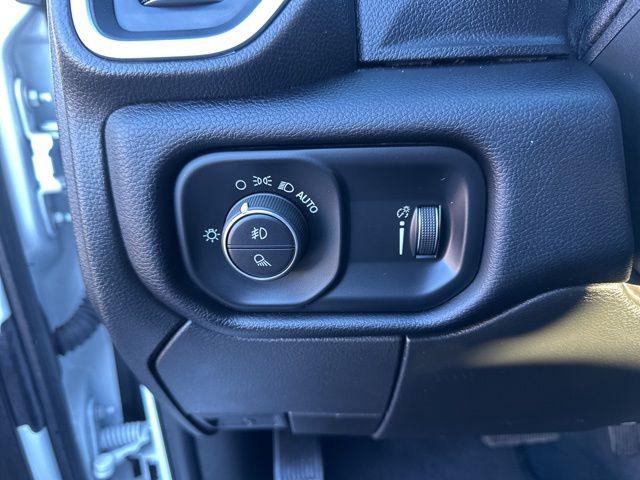 2024 Ram 3500 Big Horn Crew Cab 4x4 8' Box