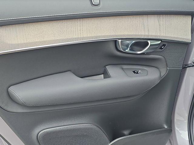 2026 Volvo XC90 B6 Ultra Dark Theme 7-Seater