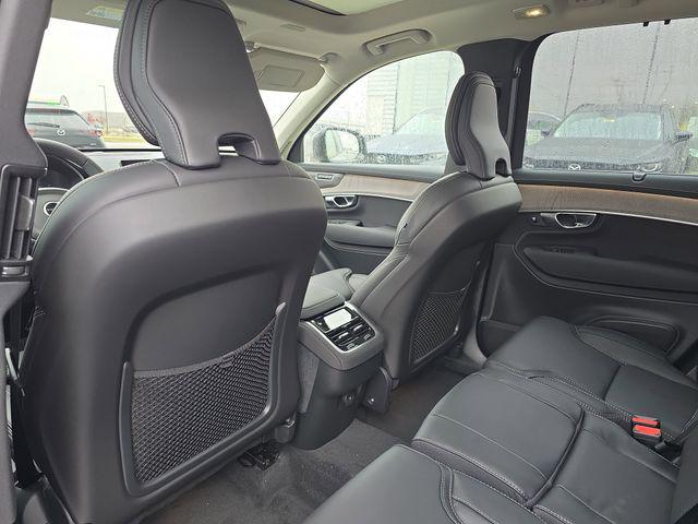 2026 Volvo XC90 B6 Ultra Dark Theme 7-Seater
