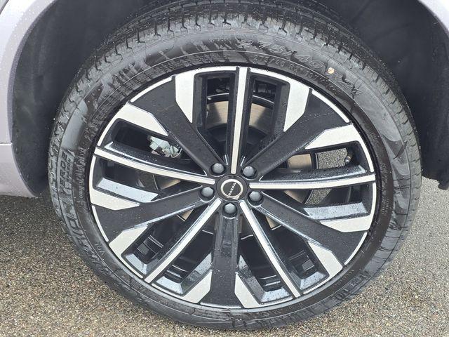 2026 Volvo XC90 B6 Ultra Dark Theme 7-Seater