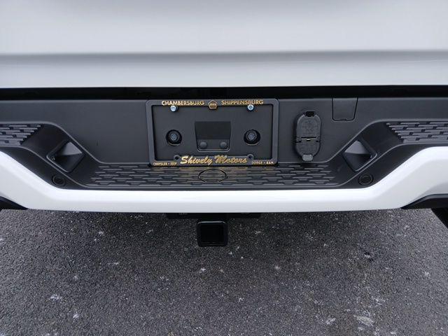 2026 Ram 1500 Lone Star Crew Cab 4x4 57 Box