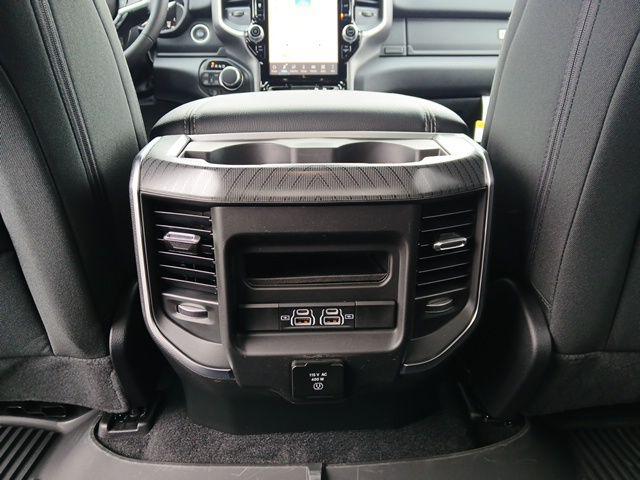 2026 Ram 1500 Lone Star Crew Cab 4x4 57 Box