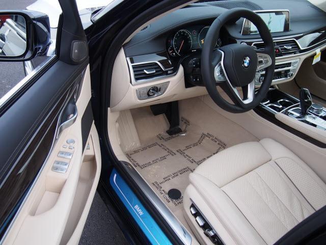 2016 BMW 7 Series 750i xDrive