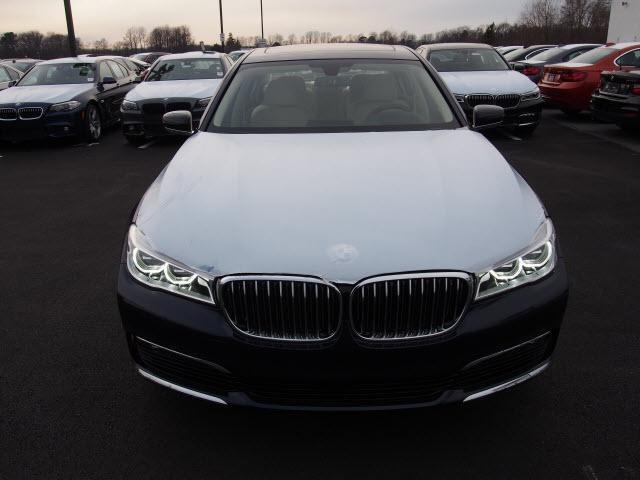 2016 BMW 7 Series 750i xDrive