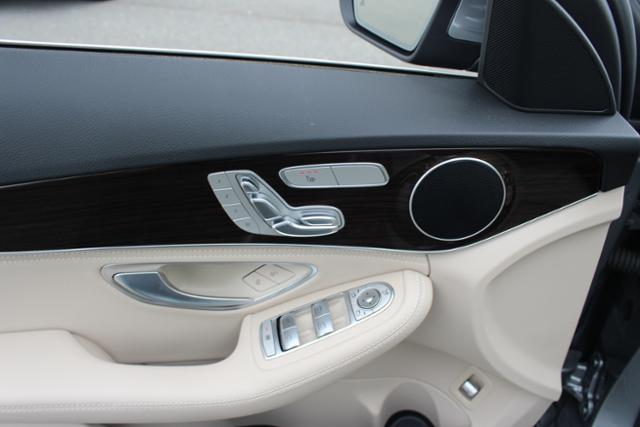 2016 Mercedes-Benz C-CLASS 4dr Sdn C300 RWD