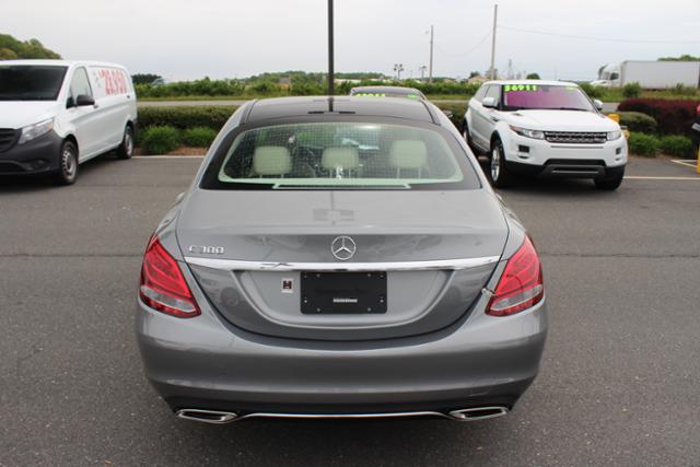 2016 Mercedes-Benz C-CLASS 4dr Sdn C300 RWD
