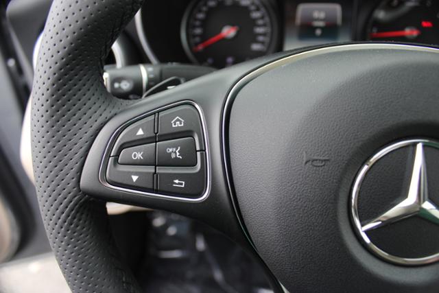2016 Mercedes-Benz C-CLASS 4dr Sdn C300 RWD