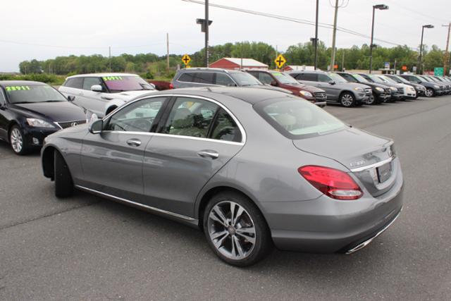 2016 Mercedes-Benz C-CLASS 4dr Sdn C300 RWD