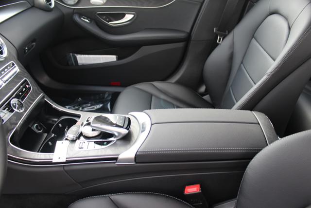 2016 Mercedes-Benz C-CLASS 4dr Sdn C300 4MATIC