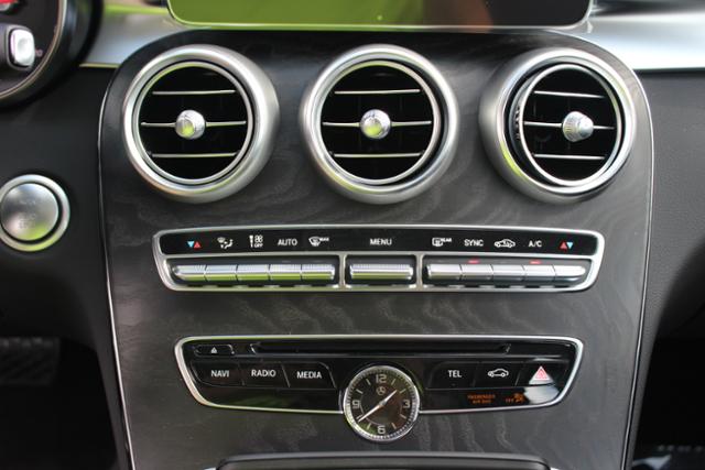 2016 Mercedes-Benz C-CLASS 4dr Sdn C300 4MATIC
