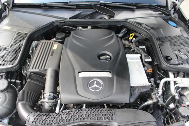 2016 Mercedes-Benz C-CLASS 4dr Sdn C300 4MATIC