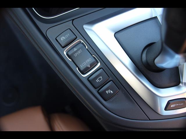 2017 BMW 3 Series 330e iPerformance