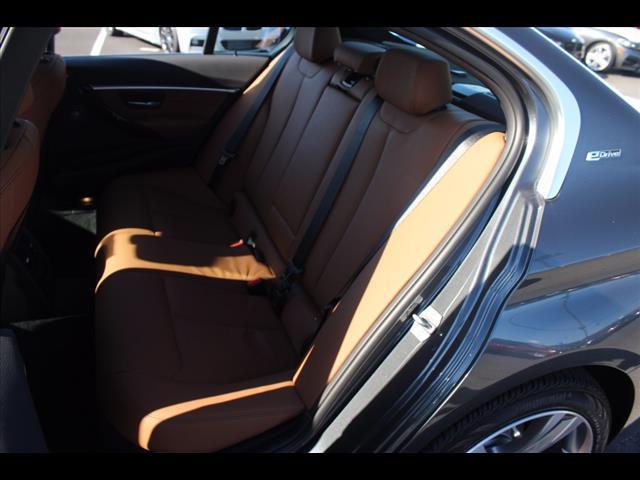 2017 BMW 3 Series 330e iPerformance