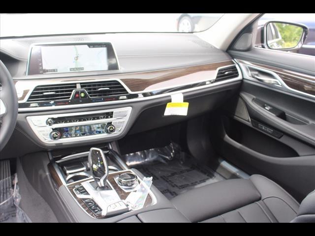 2017 BMW 7 Series 740e xDrive iPerformance