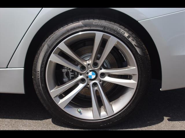 2017 BMW 3 Series 330i xDrive