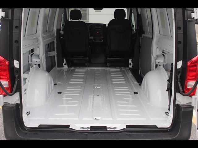 2017 Mercedes-Benz Metris Cargo Van Standard Roof 126" Wheelbase