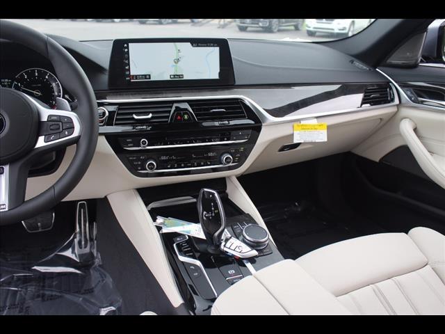 2017 BMW 5 Series 540i xDrive
