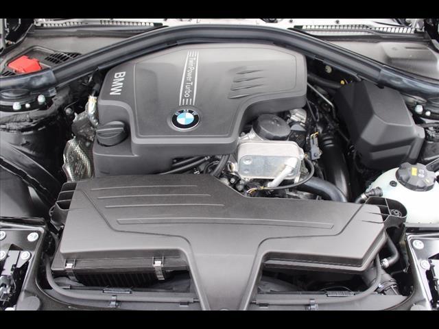 2017 BMW 3 Series 320i xDrive