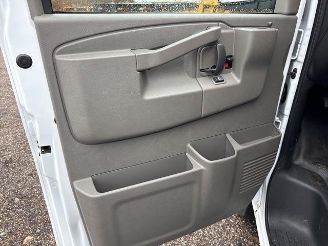 2025 GMC Savana Cargo RWD 2500 Regular Wheelbase Work Van
