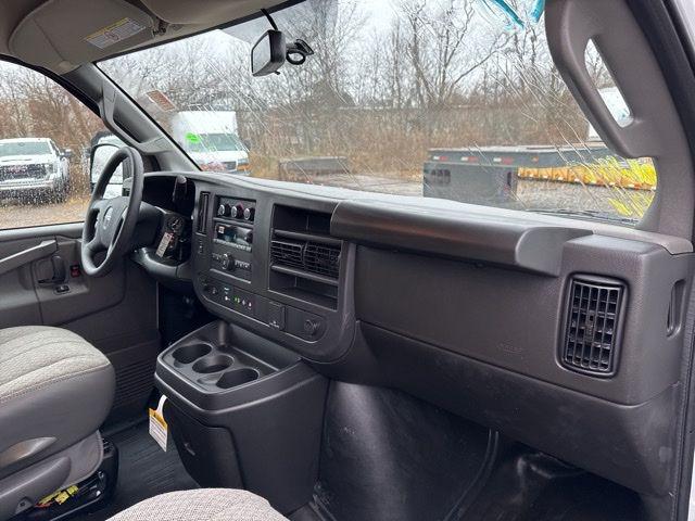 2025 GMC Savana Cargo RWD 2500 Regular Wheelbase Work Van