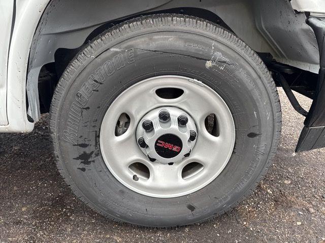 2025 GMC Savana Cargo RWD 2500 Regular Wheelbase Work Van