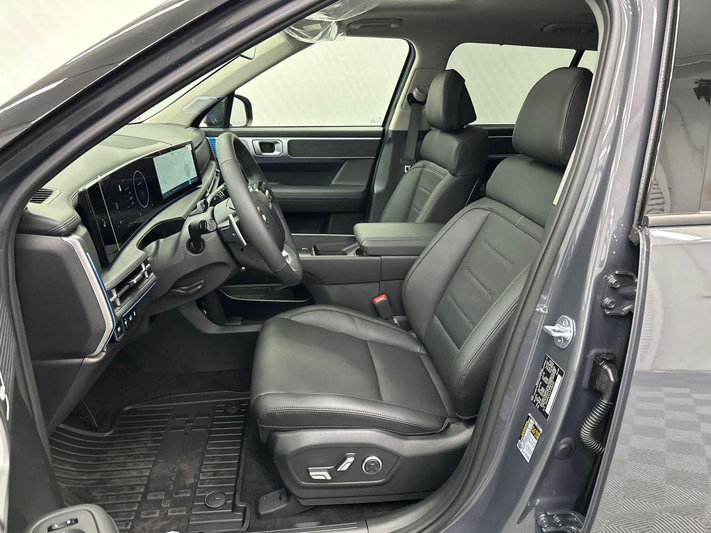 2026 Hyundai Santa Fe Limited - Photo 9