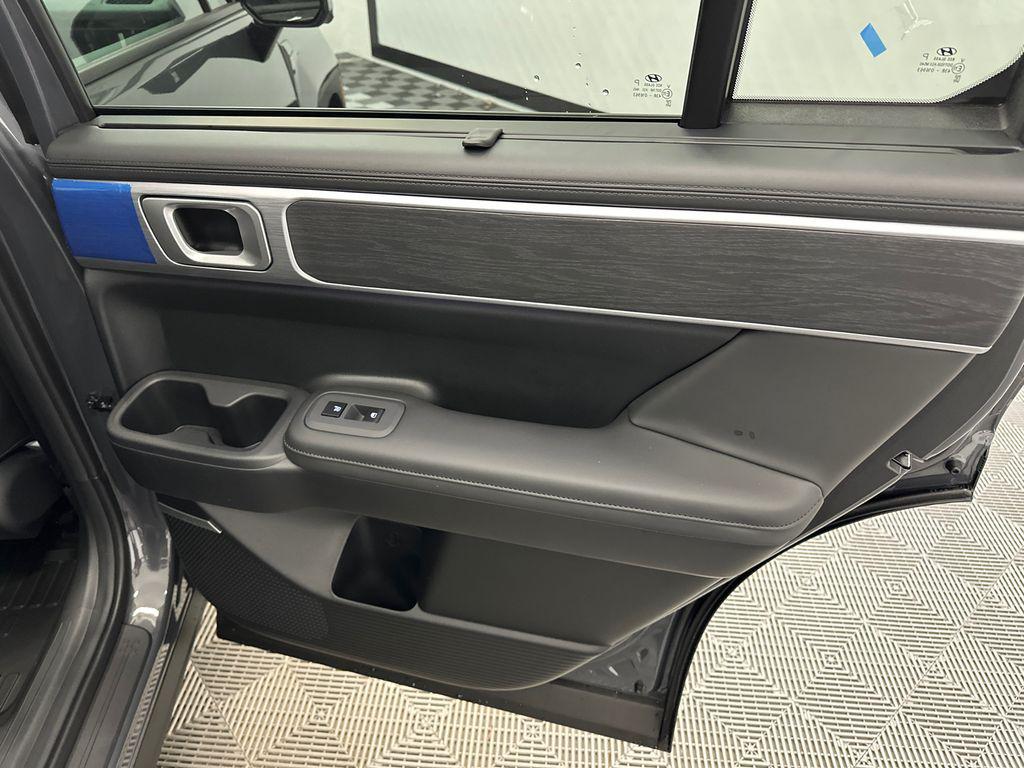 2026 Hyundai Santa Fe Limited - Photo 18