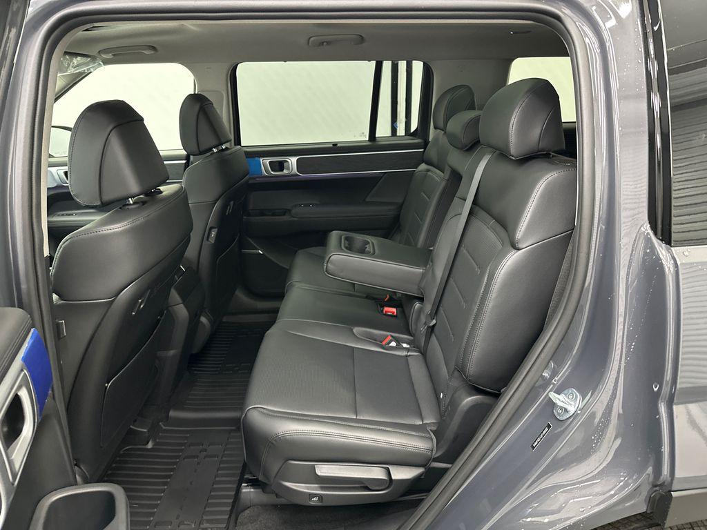 2026 Hyundai Santa Fe Limited - Photo 24