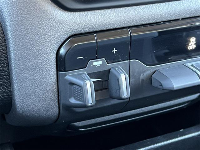 2020 Ram 1500 Big Horn Crew Cab 4x4 57 Box
